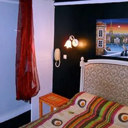 De Lille Louvre Hotell Paris