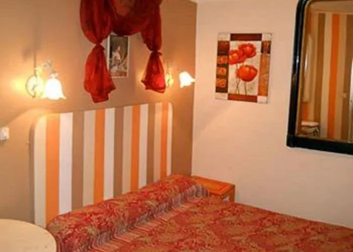 De Lille Louvre Hotell Paris