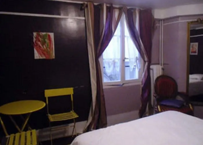 De Lille Louvre Hotel